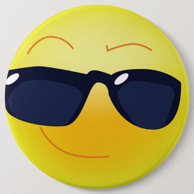 COOL FACE 6 CM ROUND BADGE (Front)