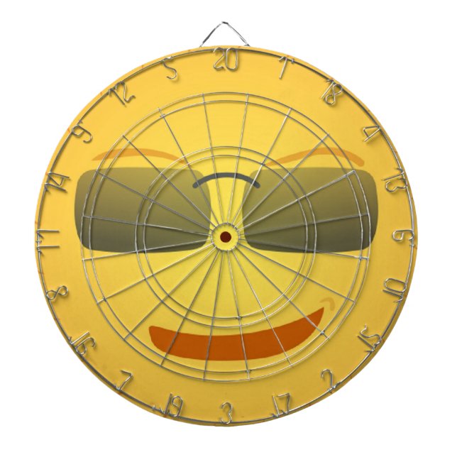 COOL FACE DARTBOARD WITH DARTS (Front)