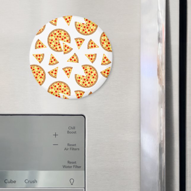 Cool fun pizza and slices pattern on white magnet (In Situ (Fridge))