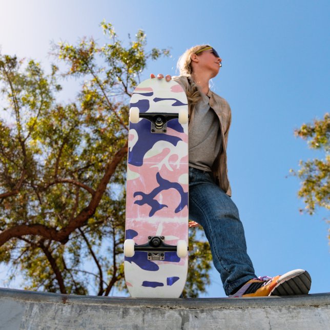 Cool Grunge Camo Skateboard (Outdoor 1)