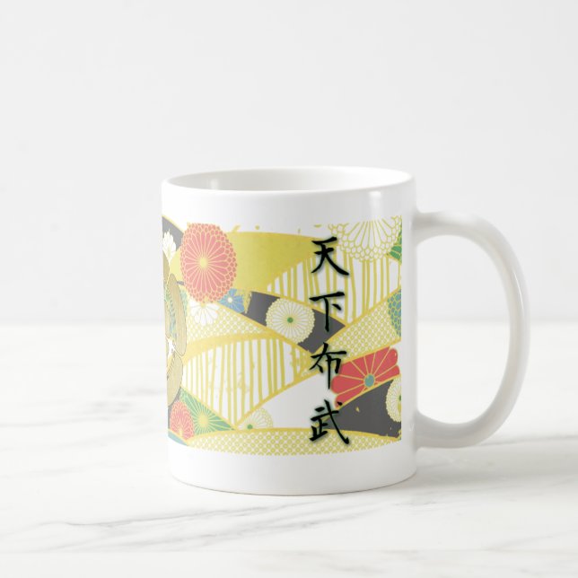 COOL JAPAN SAMURAI KAMON KANJI TENKAFUBU! Oda Coffee Mug (Right)