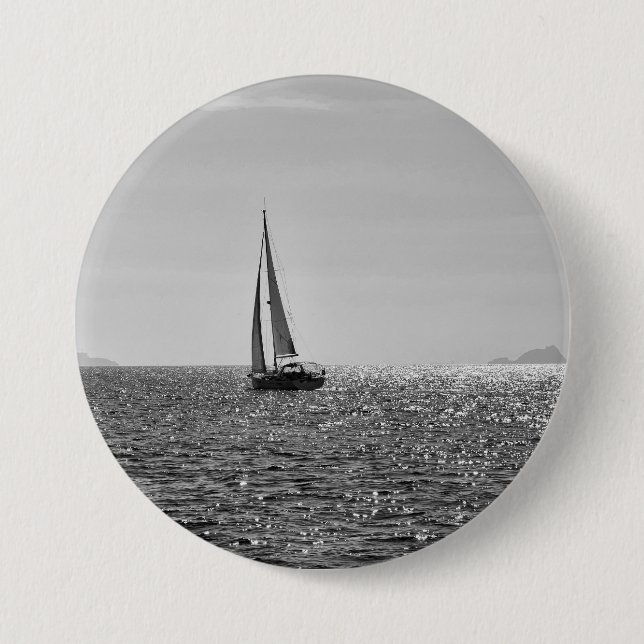 Cool modern photo of sail boat in summer 7.5 cm round badge (Front)