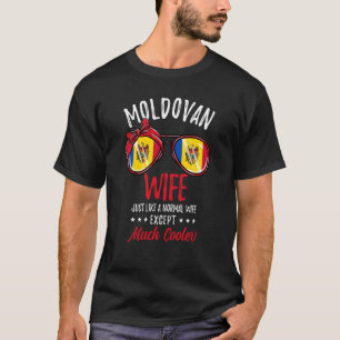 Cool Moldovan Wife Sunglasses Moldovan Family T-Shirt