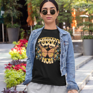 Cool Mom Butterfly Wild Flower Vintage Retro T-Shirt