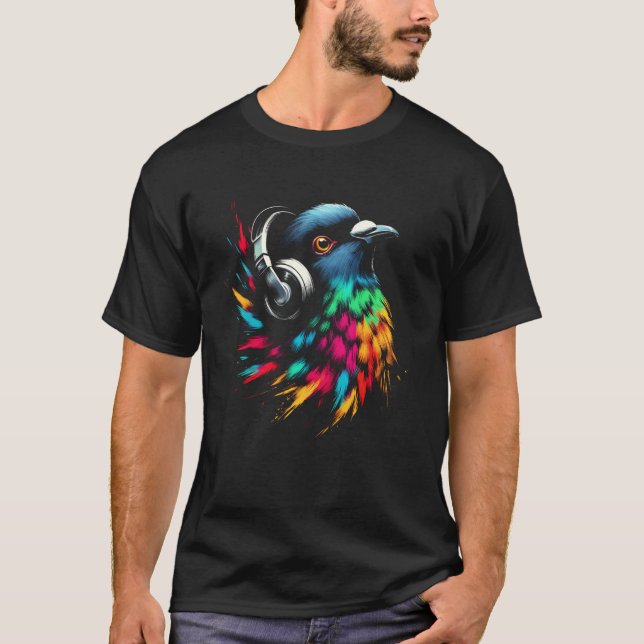 Cool Pigeon Art for Music Lovers Christmas Birthda T-Shirt (Front)