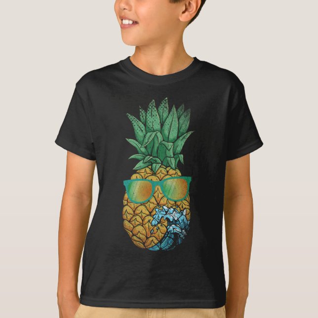 Cool Pineapple Exotic Fruit Sunglasses Wave Tropic T-Shirt (Front)