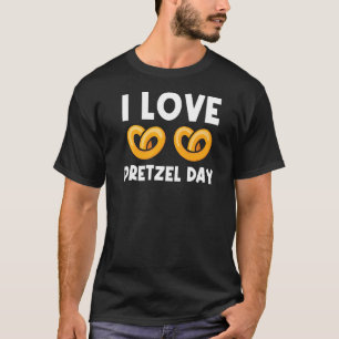 Cool Pretzel Art For Men Women Baked Knot Bread Pa T-Shirt