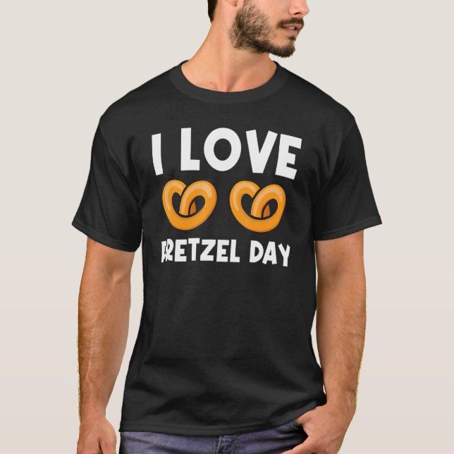 Cool Pretzel Art For Men Women Baked Knot Bread Pa T-Shirt (Front)