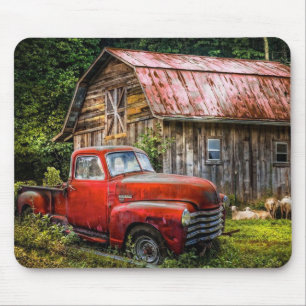 Cool Rusty Old Pickup Truck on the Farm Mouse Mat