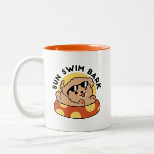 Cool Summer Dog Floating – Cute Puppy Pool Party Two-Tone Coffee Mug
