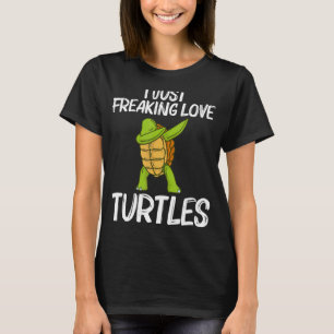 Cool Turtle For Men Women Dabbing Sea Tortoise She T-Shirt