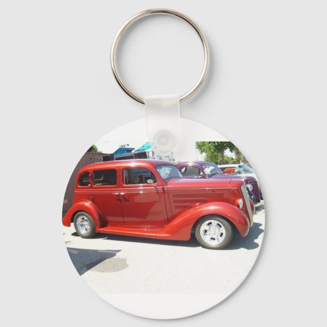 Cool, very, very old car, keychain (Front)