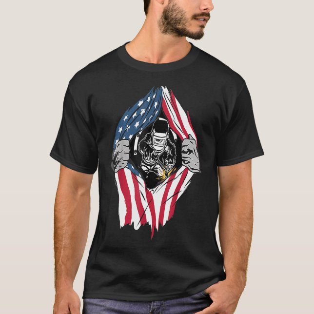 Cool Welder Usa Patriotic American Flag Welder Gif T-Shirt (Front)