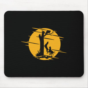 Coon Hound Dog Treeing A Racoon Howling - Fun Coo Mouse Mat