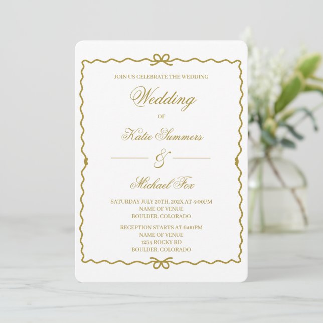 Coquet wreath wedding   invitation (Standing Front)