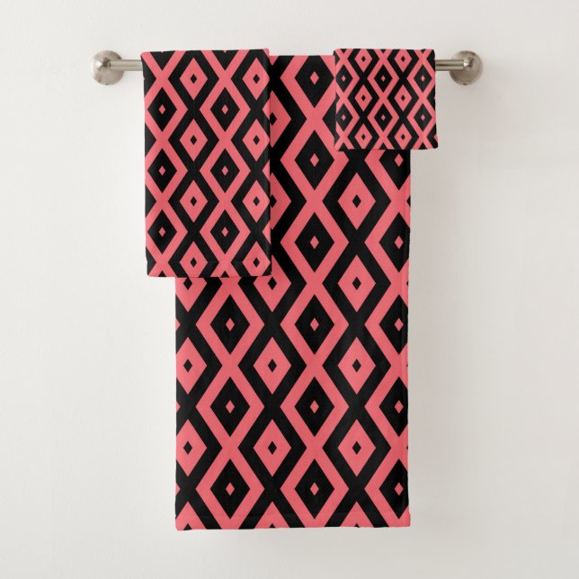 Coral and black diamond pattern bath towel set (Insitu)