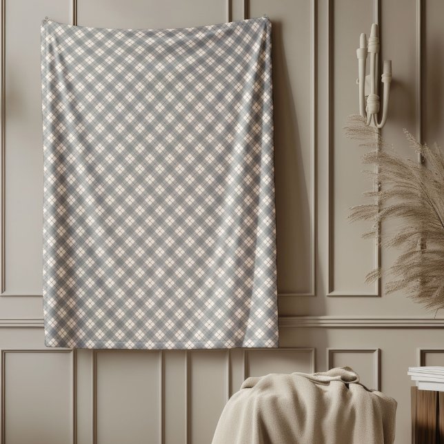 Coral Grey Tartan Throw Blanket in Cosy Design (Coral Grey Tartan Throw Blanket in Cozy Design)