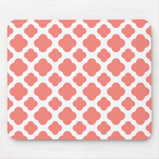Coral Pink Quatrefoil Pattern Mouse Mat (Front)