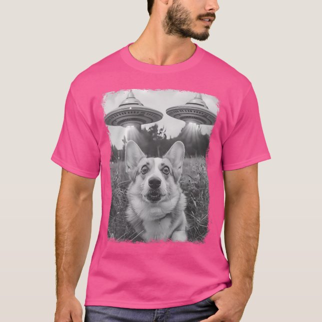 Corgi Dog Ufo Alien Extraterrestrial Selfie T-Shirt (Front)