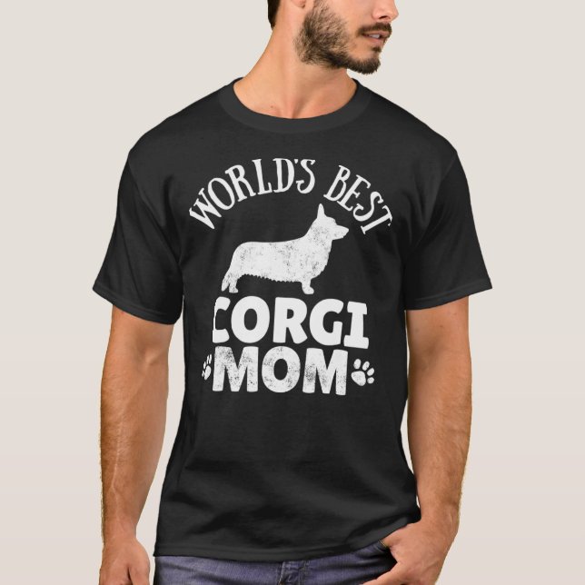 Corgi Mum Tee Dog Walking Outfit (Front)