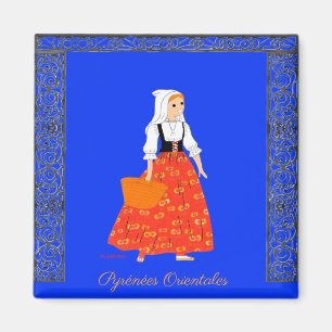 Costume féminin, Pyrénées Orientales, France Magnet
