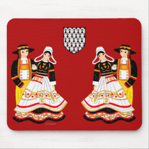 Costume traditionnel de Bretagne, France Mouse Mat