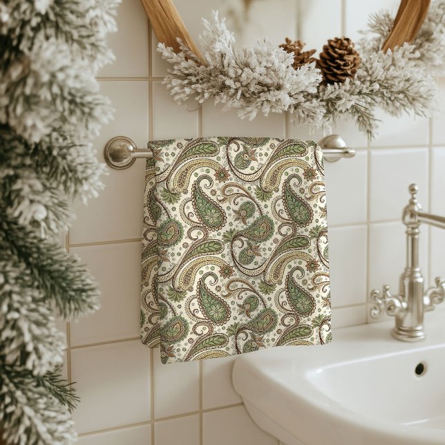 Cosy Boho Towel Paisley Gift for Their Bathroom (Cozy Boho Towel Paisley Gift for Their Bathroom)