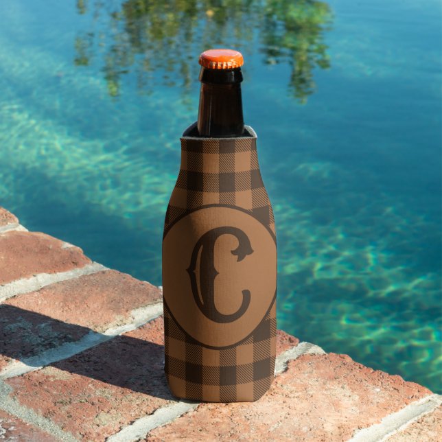 Cosy Brown Plaid Buffalo Print Pattern Bottle Cooler (In Situ Pool)
