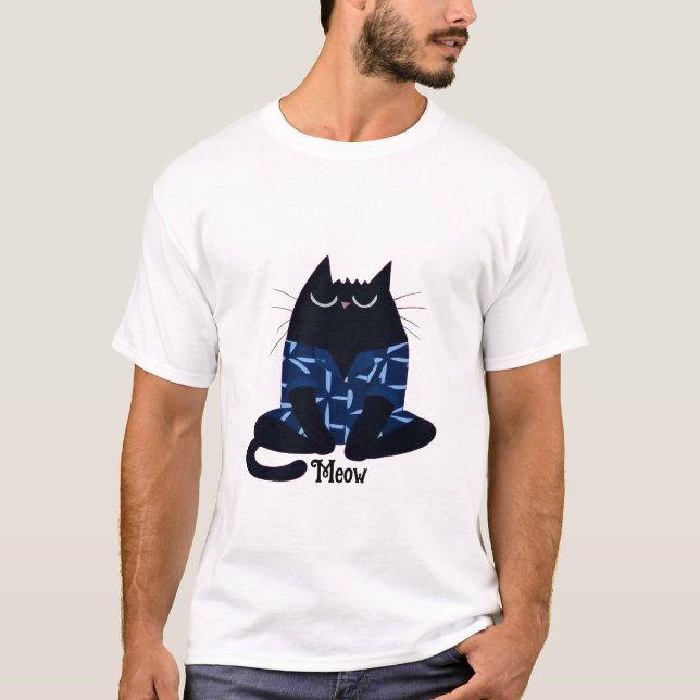 Cosy cat  T-Shirt (Front)