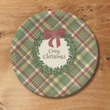 Cosy Christmas Plaid Paper Plate with Wreath Motif