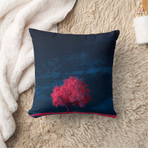 Cosy Elegance Throw Pillow – Stylish Home Decor Ac