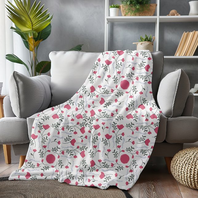 Cosy Nature-Inspired Whimsical Pink Floral  Fleece Blanket (Creator Uploaded)