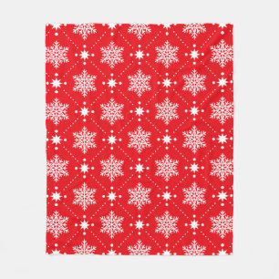 Cosy Red And White Snowflakes Christmas Pattern Fleece Blanket