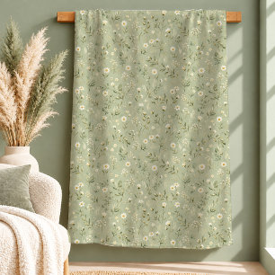 Cosy White Daisy Cottagecore Floral Throw Blanket