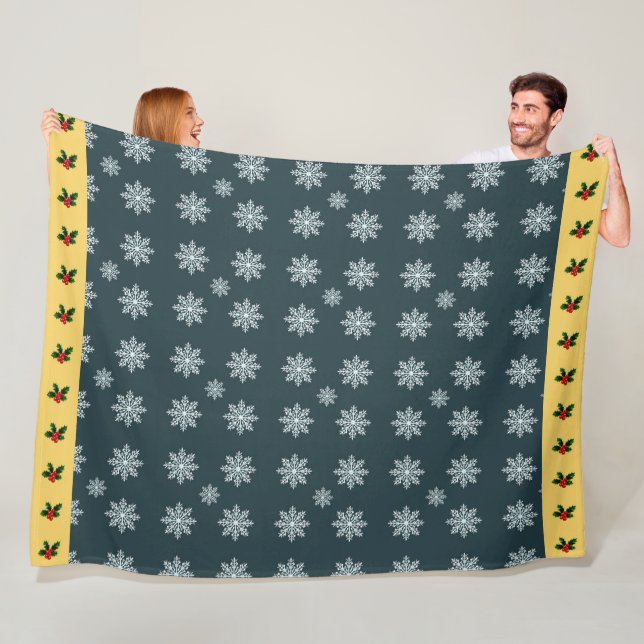 Cosy Winter Snowflakes Pattern  Fleece Blanket (In Situ)