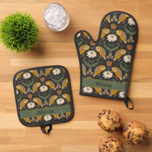 Cottage folk art owl and flowers pattern and name oven mitt & pot holder set