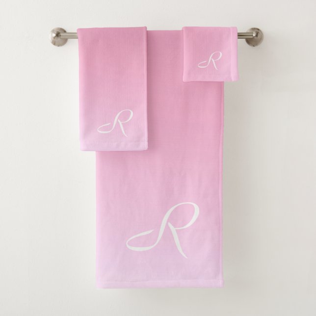 Cotton Candy Bath Towel Set (Insitu)
