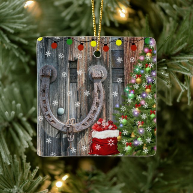 Country Charm Christmas Ceramic Ornament (Tree)