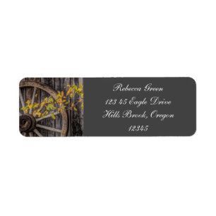 Country Charm - Rustic Western Wagon Wheel