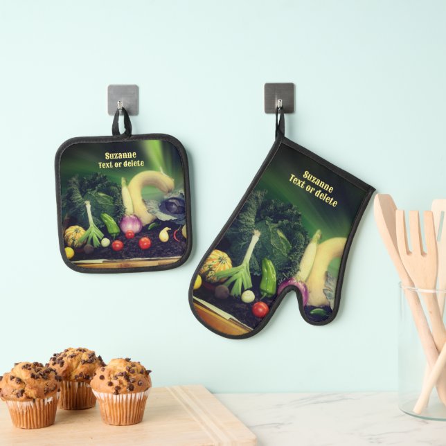 Country Fair Prize Vegetables Personalised Oven Mitt & Pot Holder Set (Insitu(Hanging))