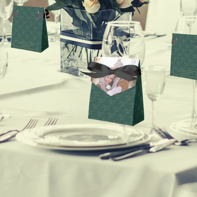 Couple Photo | Green Thank You Wedding Favour Box (In Situ - Front And Back)