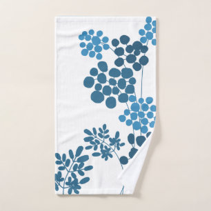 Cow parsley Hand Towel