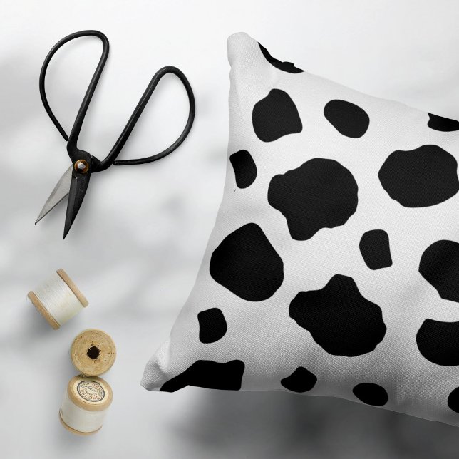 Cow Print, Cow Pattern, Cow Spots, Black And White Pillowcase (Creator Uploaded)