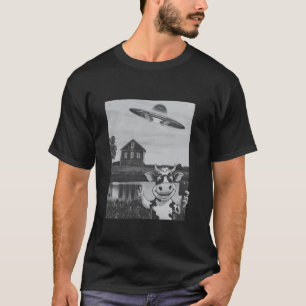 Cow Selfie Alien Ship Farm Confused Take A Trip Fu T-Shirt