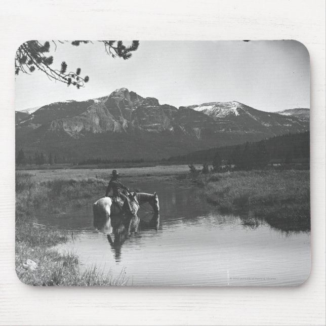 Cowboy and horse in a pond mouse mat (Front)