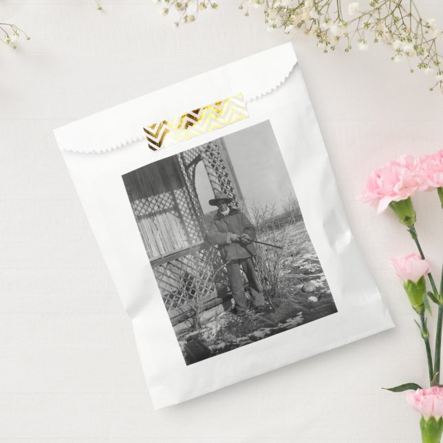 Cowboy Rancher or Canadian Outlaw of Old West Favour Bags (Sealed)