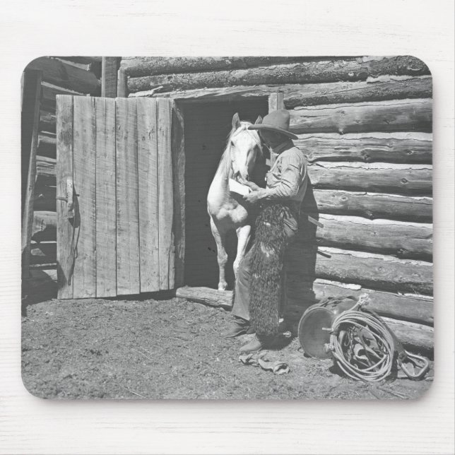 Cowboy reading a letter. mouse mat (Front)