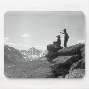 Cowboys on a ridge mouse mat