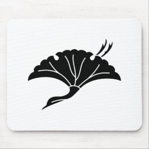 Crane-shaped ginkgo leaf mouse mat