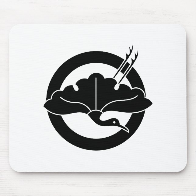 Crane-shaped ginkgo leaf on a circle mouse mat (Front)